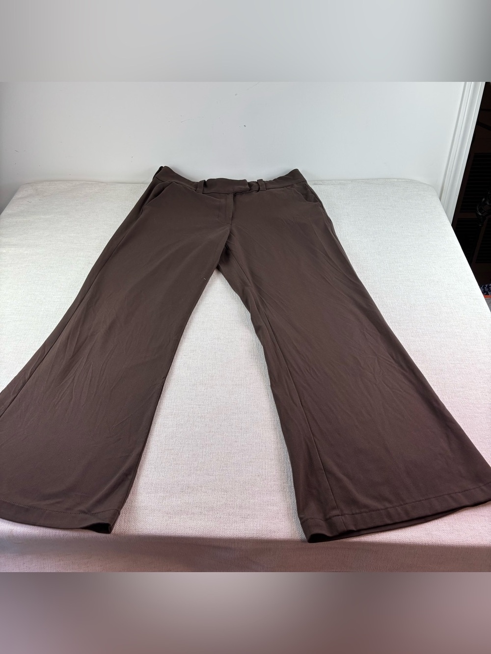 American Eagle women 12 Stretch baggy flare trousers Pants in brown mid rise